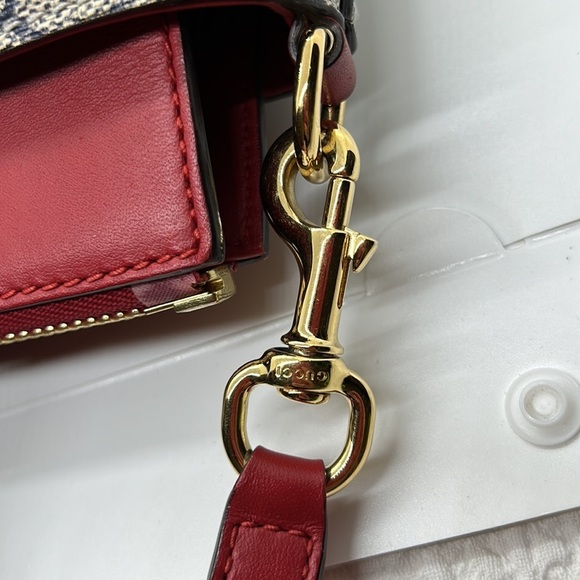 Gucci Linea Supreme Monogram Tote. Nearly New. COA Included - Picture 8 of 16